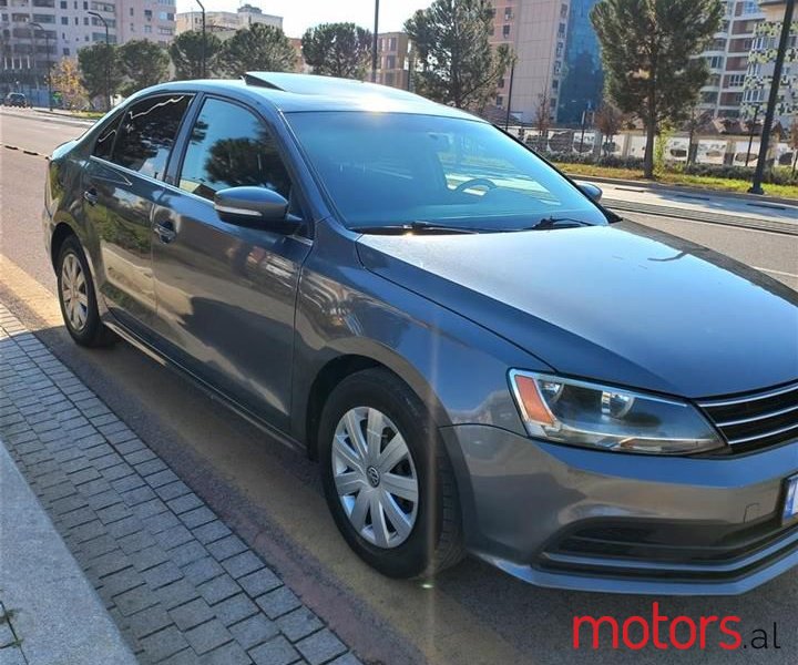 2015' Volkswagen Jetta photo #3