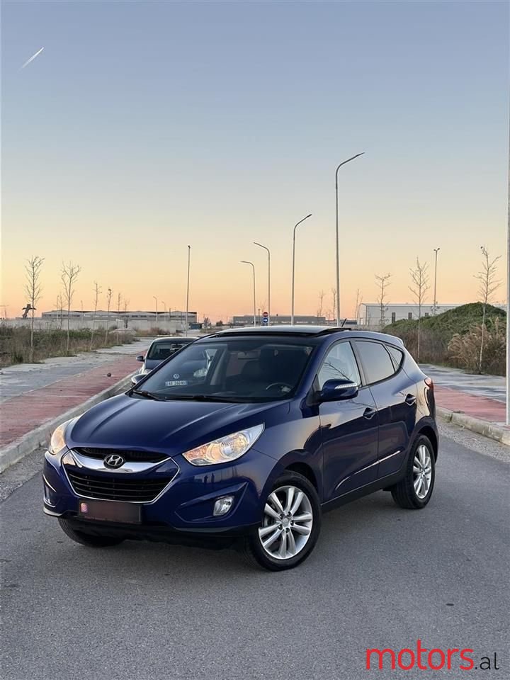 2010' Hyundai Tucson photo #1