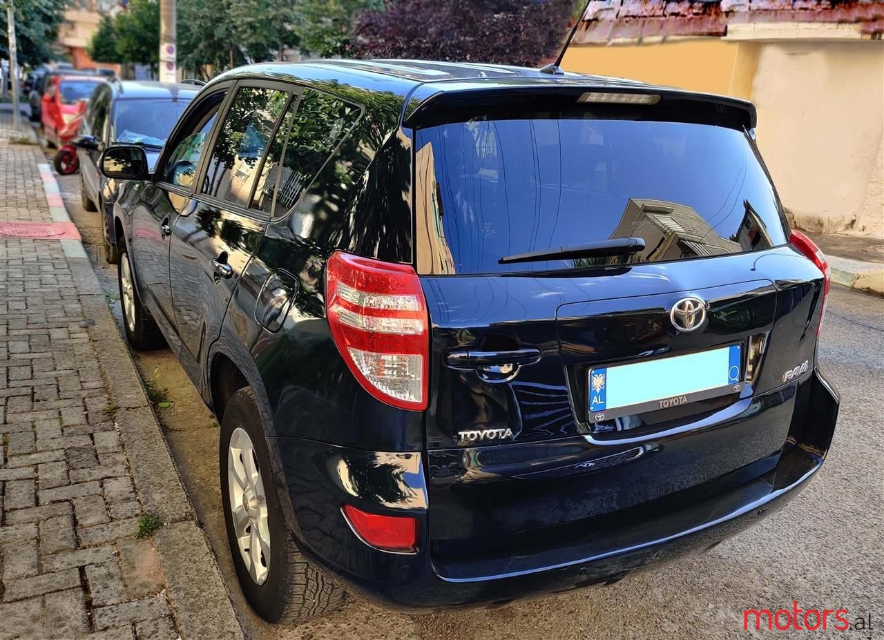 2012' Toyota RAV4 photo #4