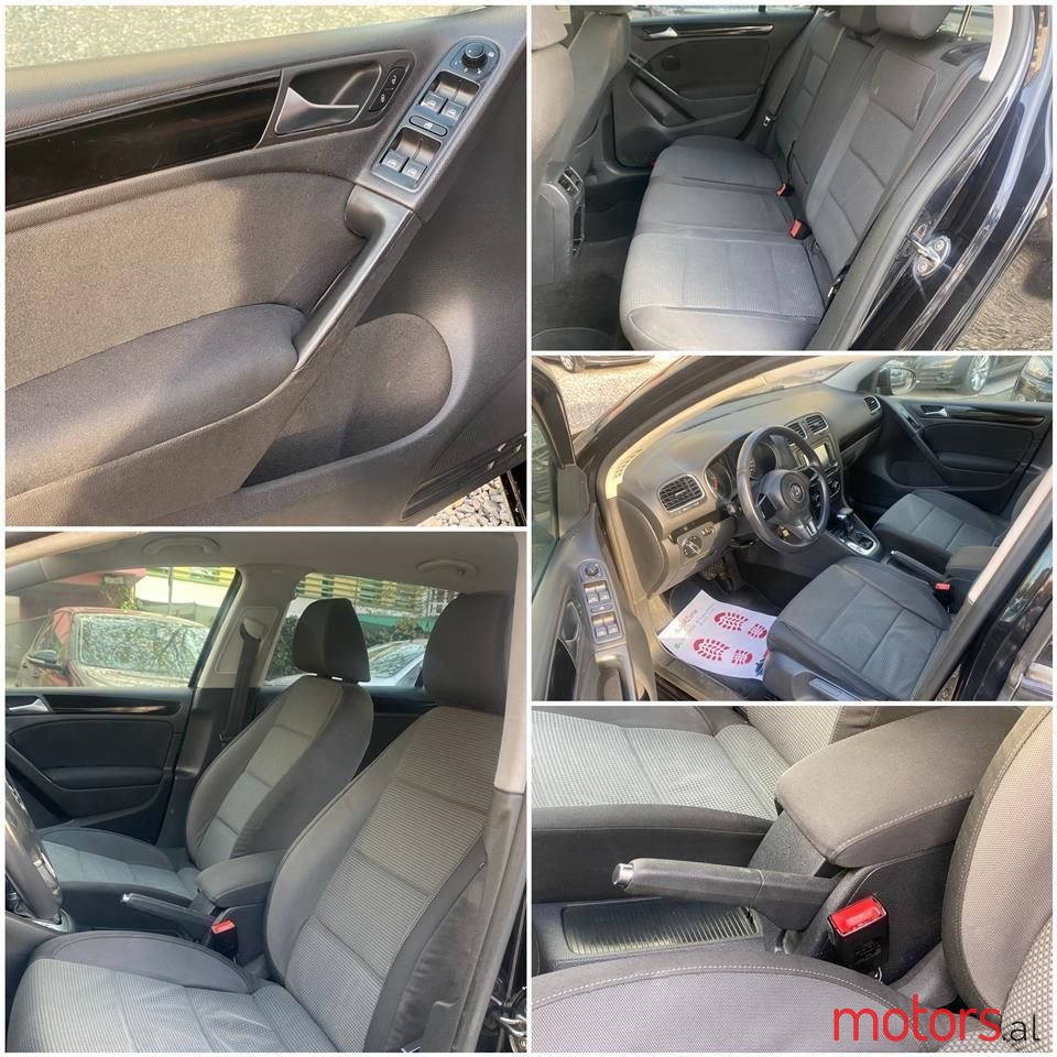 2009' Volkswagen Golf photo #2