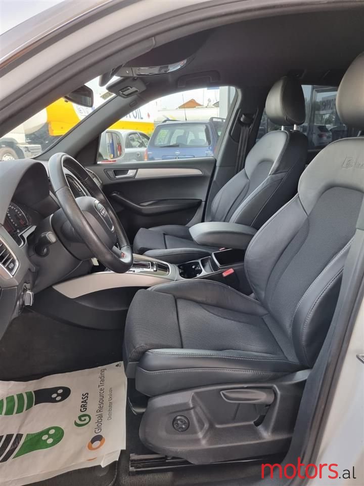 2012' Audi Q5 photo #3