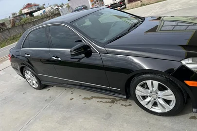 2013' Mercedes-Benz E 350