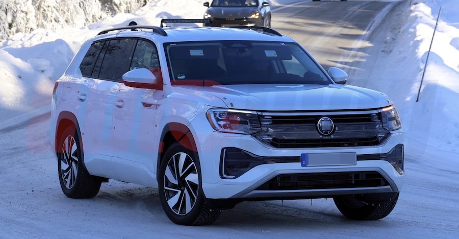 2027 Volkswagen Atlas spy photo