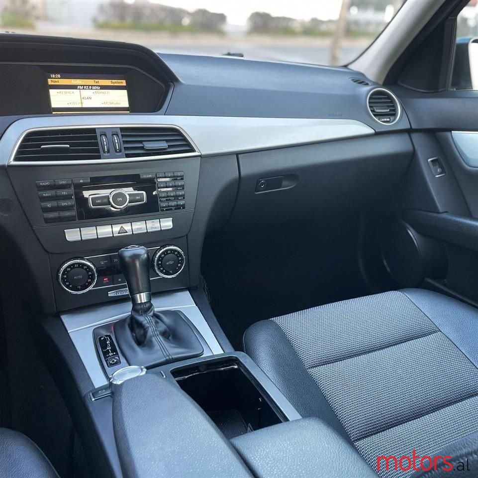 2012' Mercedes-Benz C 200 photo #3