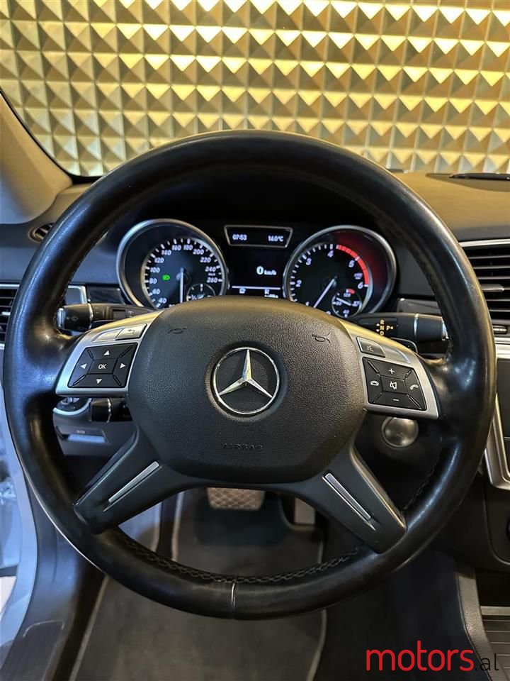 2012' Mercedes-Benz ML 350 photo #4