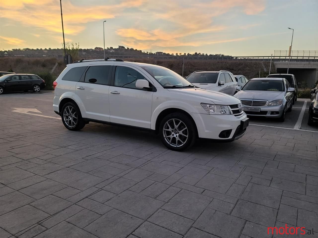 2012' Fiat Freemont photo #4