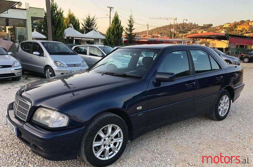2000' Mercedes-Benz C 220 photo #1
