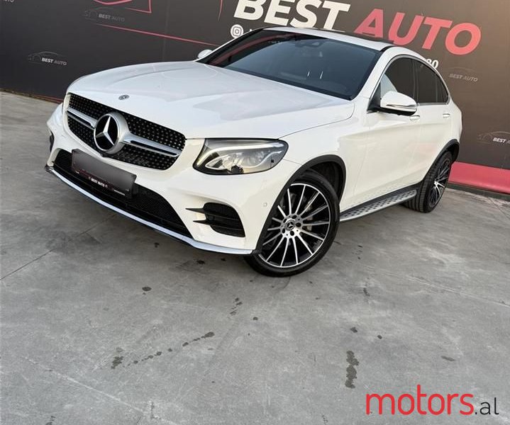 2017' Mercedes-Benz GLC 220 photo #2