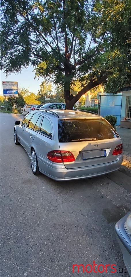 2007' Mercedes-Benz E 220 photo #2