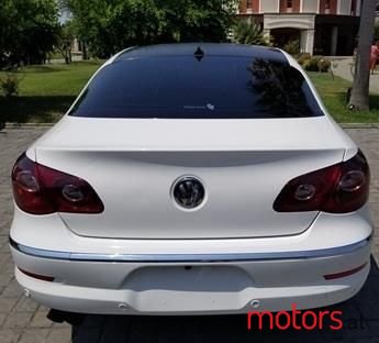 2010' Volkswagen Passat photo #4