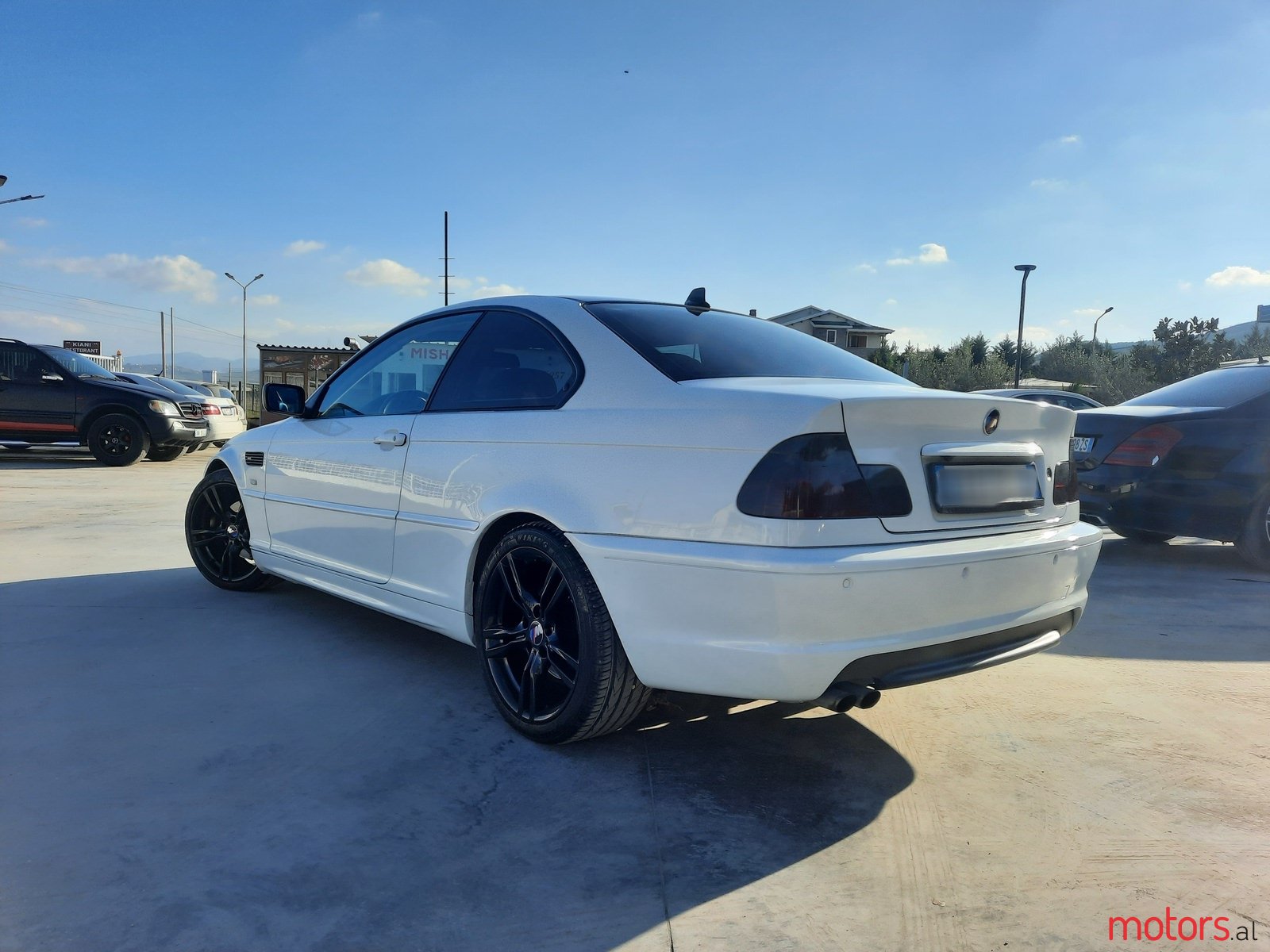 2002' BMW 325 Sportive photo #4