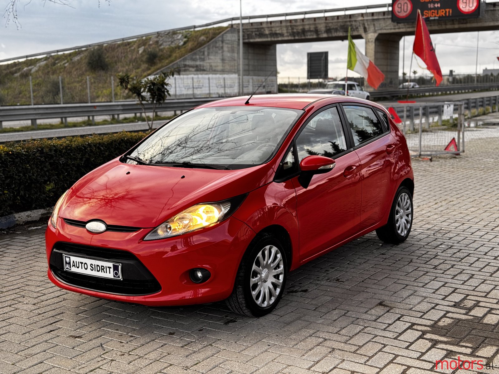2009' Ford Fiesta photo #1