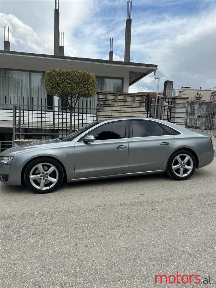 2013' Audi A8 photo #1