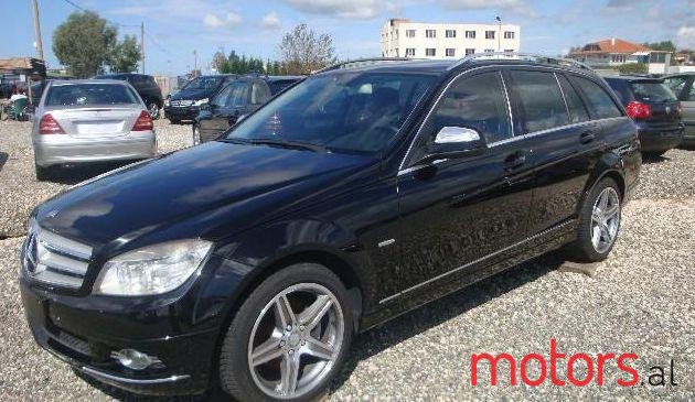 2008' Mercedes-Benz C-Class photo #3