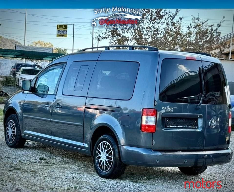 2009' Volkswagen Caddy photo #2