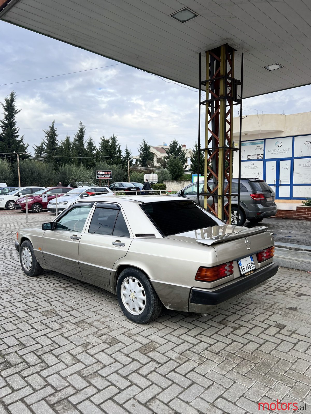 1989' Mercedes-Benz 190 photo #5
