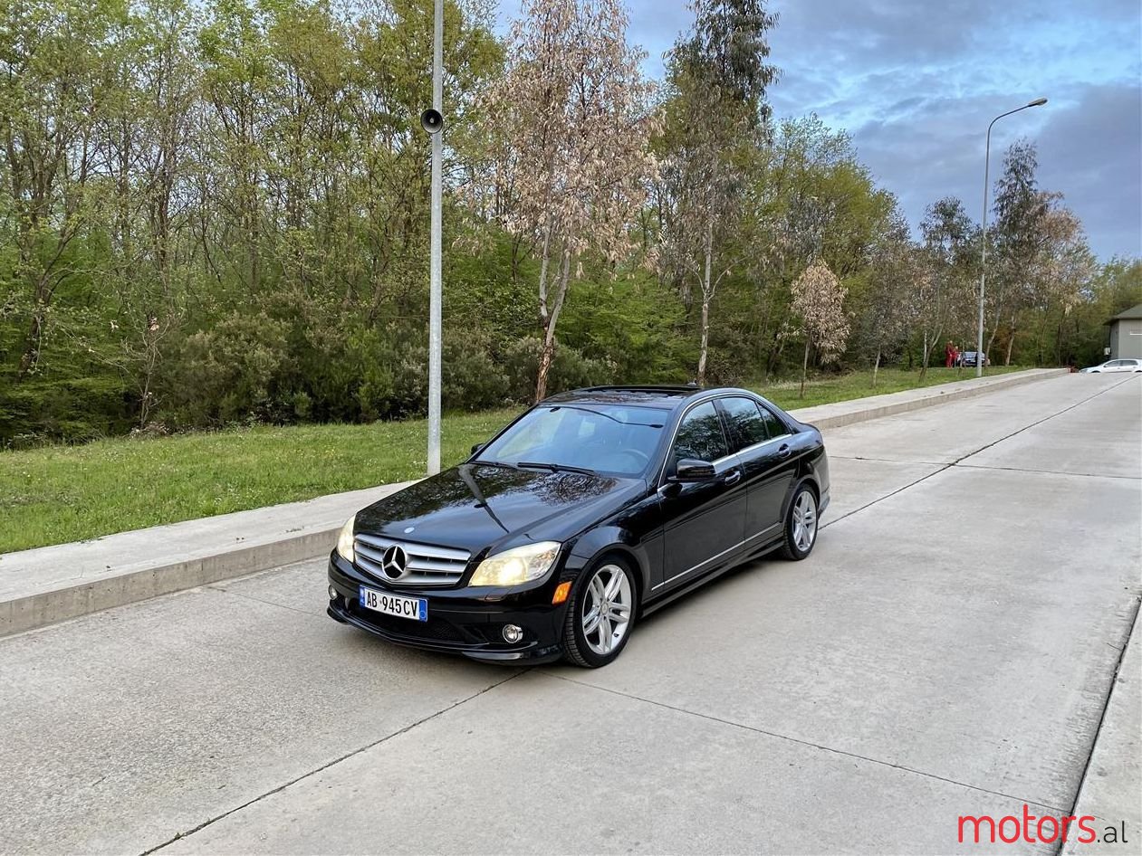 2009' Mercedes-Benz C 300 photo #1