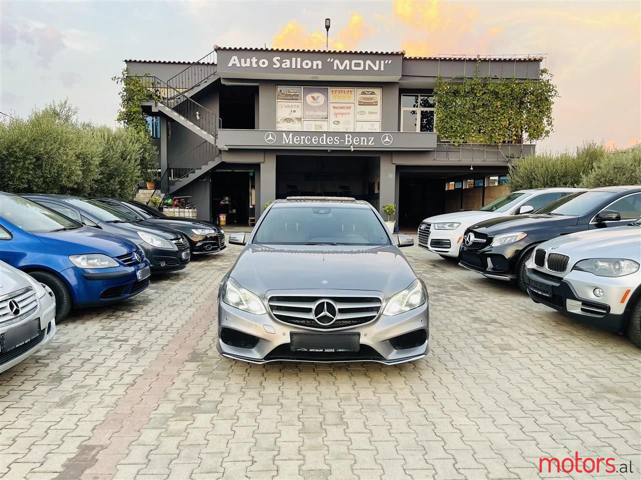 2013' Mercedes-Benz E 220 photo #2