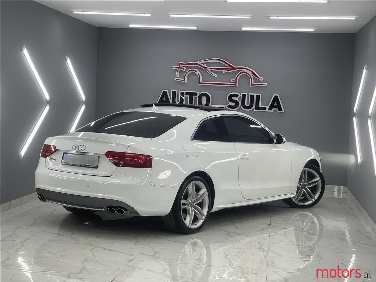 2010' Audi S5 photo #1