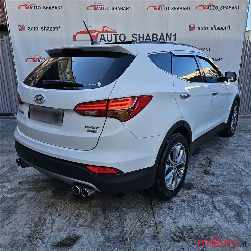 2014' Hyundai Santa Fe photo #5