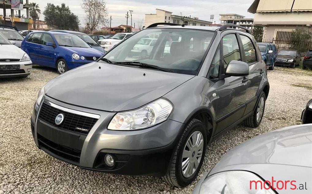 2007' Fiat Sedici photo #2