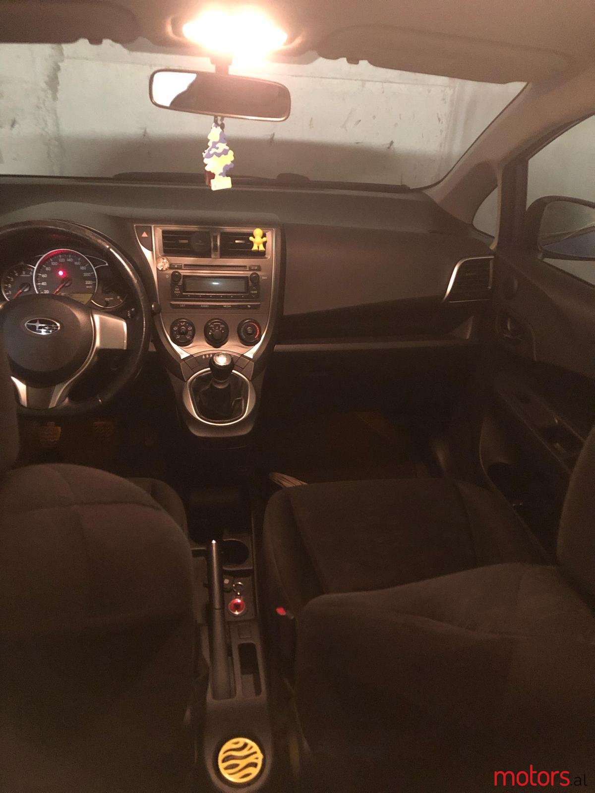 2011' Subaru Trezia photo #2