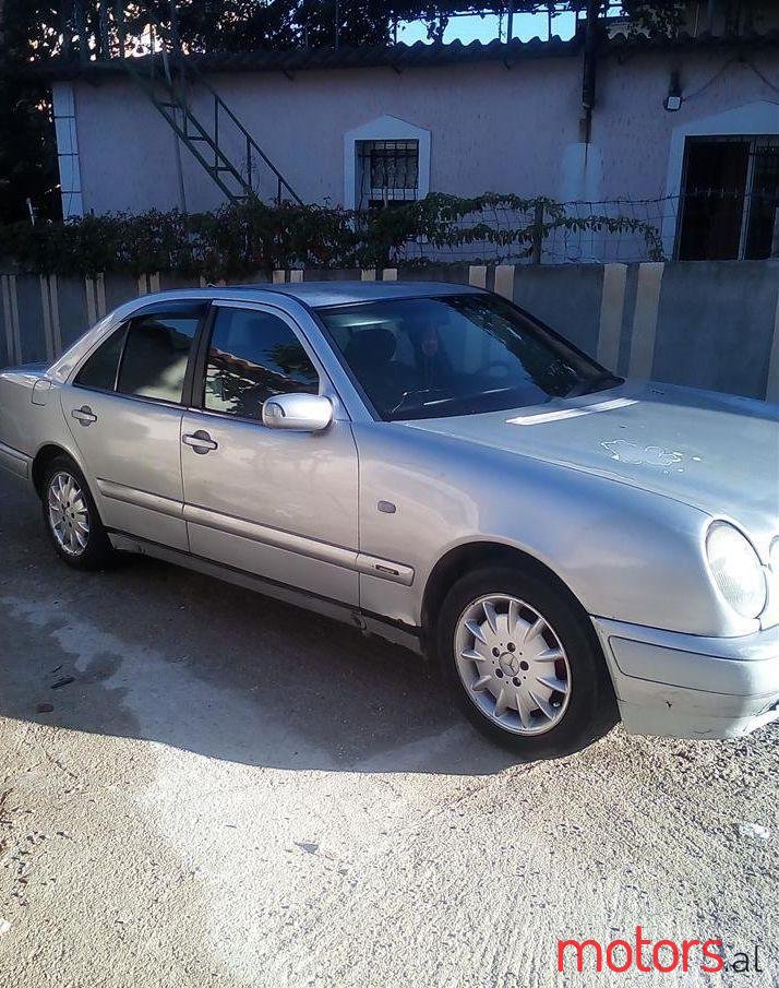 1998' Mercedes-Benz 290 photo #1