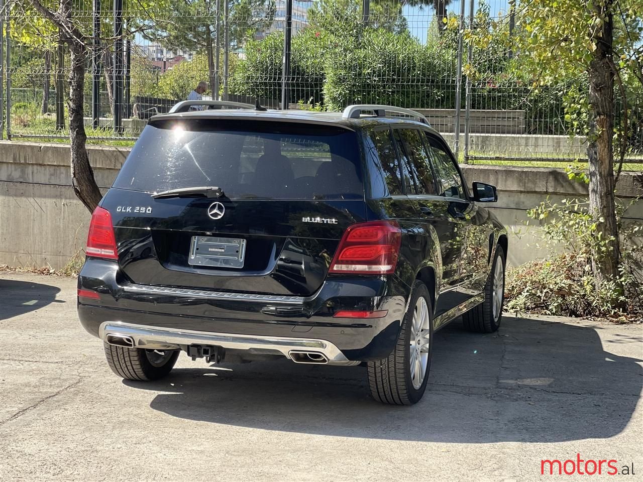 2015' Mercedes-Benz GLK 250 photo #2