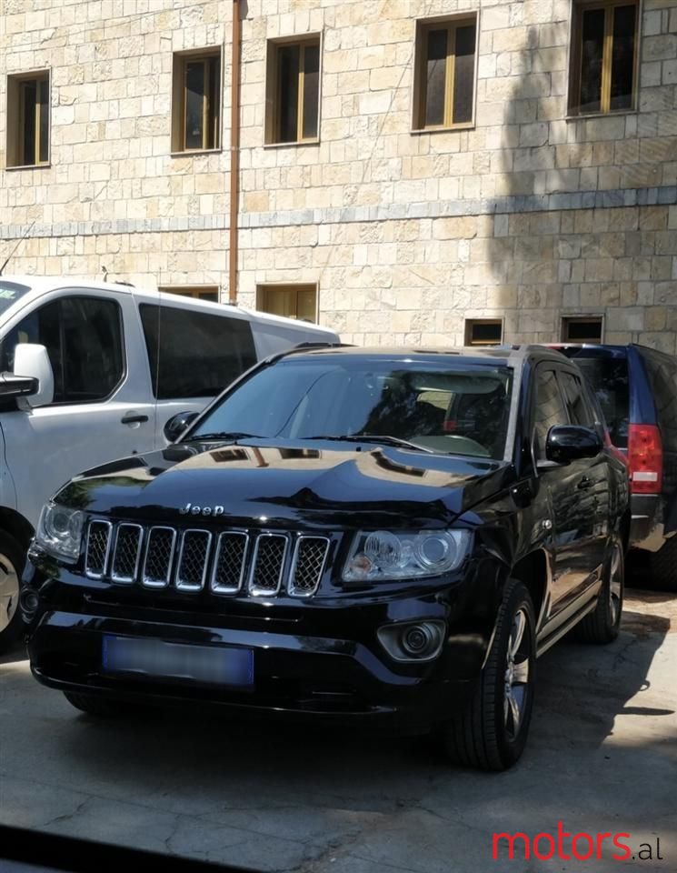 2016' Jeep Compass photo #1