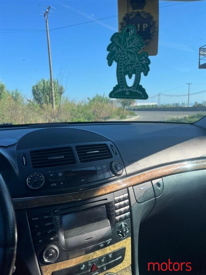 2008' Mercedes-Benz 200 photo #5