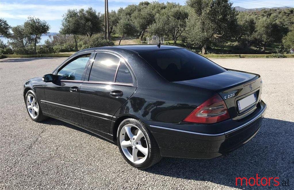 2005' Mercedes-Benz C 220 photo #1
