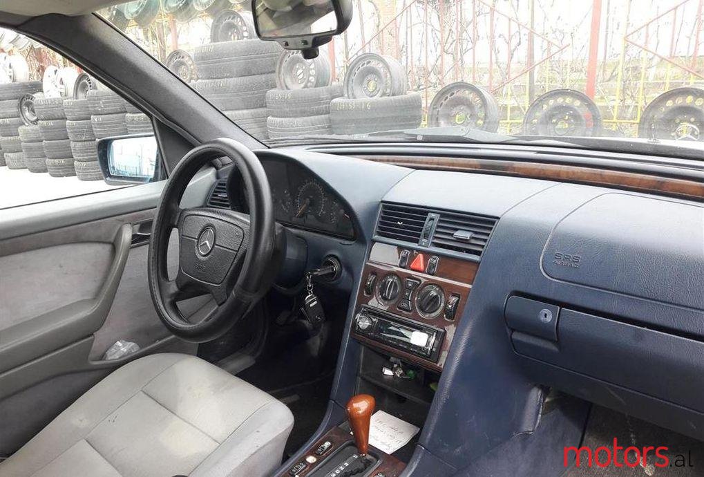 1997' Mercedes-Benz C 250 photo #2