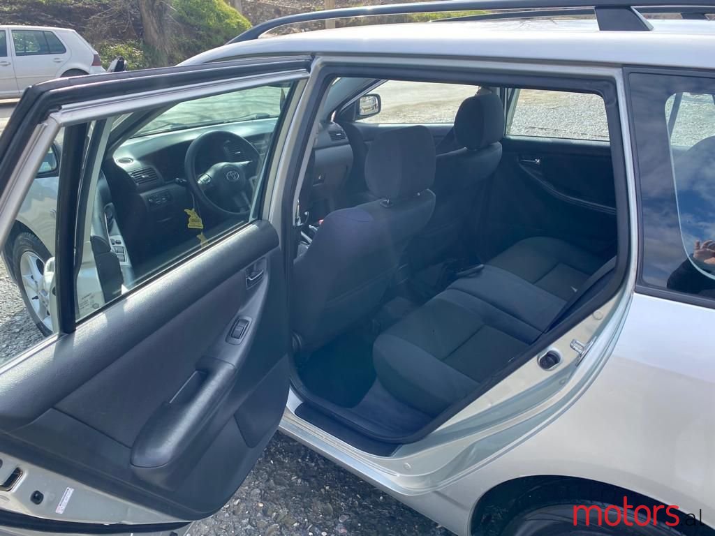 2005' Toyota Corolla photo #5