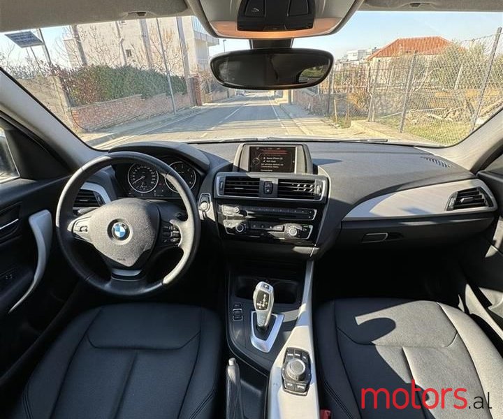 2017' BMW 118 photo #6