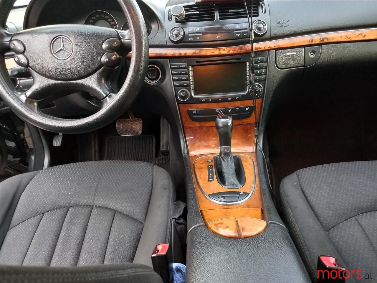 2008' Mercedes-Benz 220 photo #3