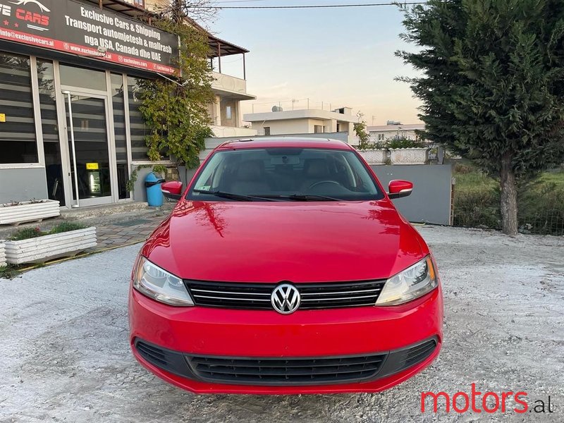 2011' Volkswagen Jetta photo #3