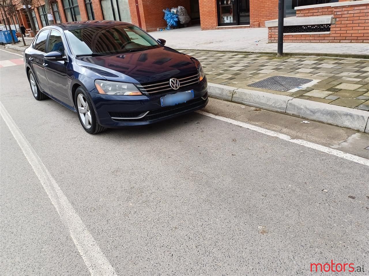 2013' Volkswagen Passat photo #1