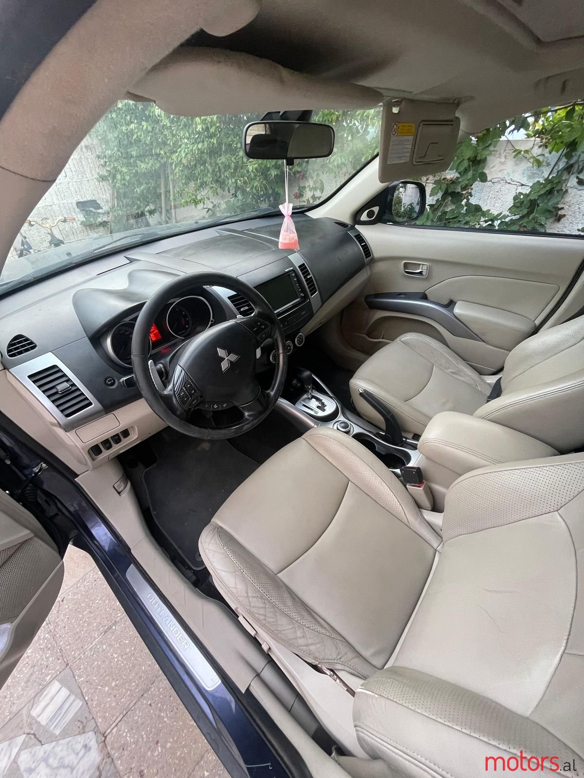2008' Mitsubishi Outlander photo #1