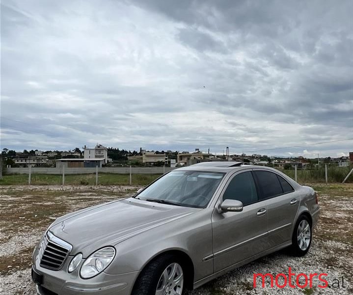 2008' Mercedes-Benz E 220 photo #1