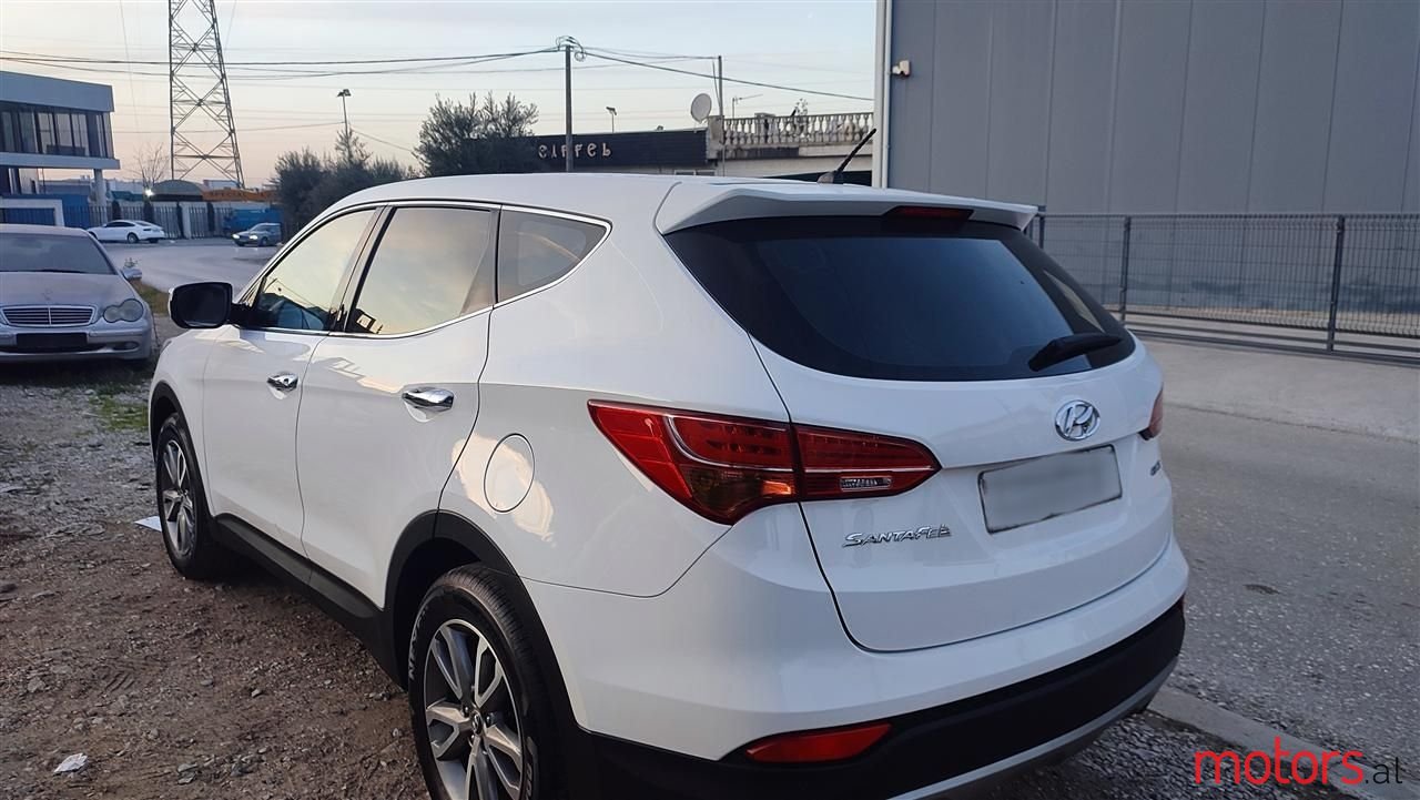 2013' Hyundai Santa Fe photo #4