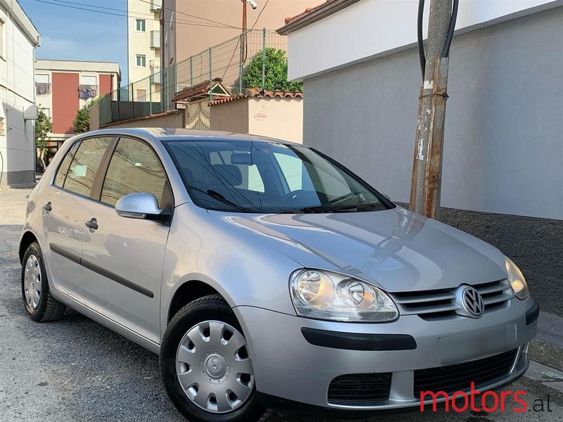 2005' Volkswagen Golf photo #3