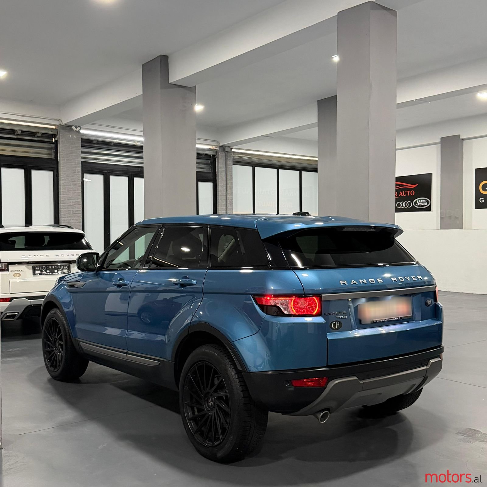 2013' Land Rover Range Rover Evoque photo #2