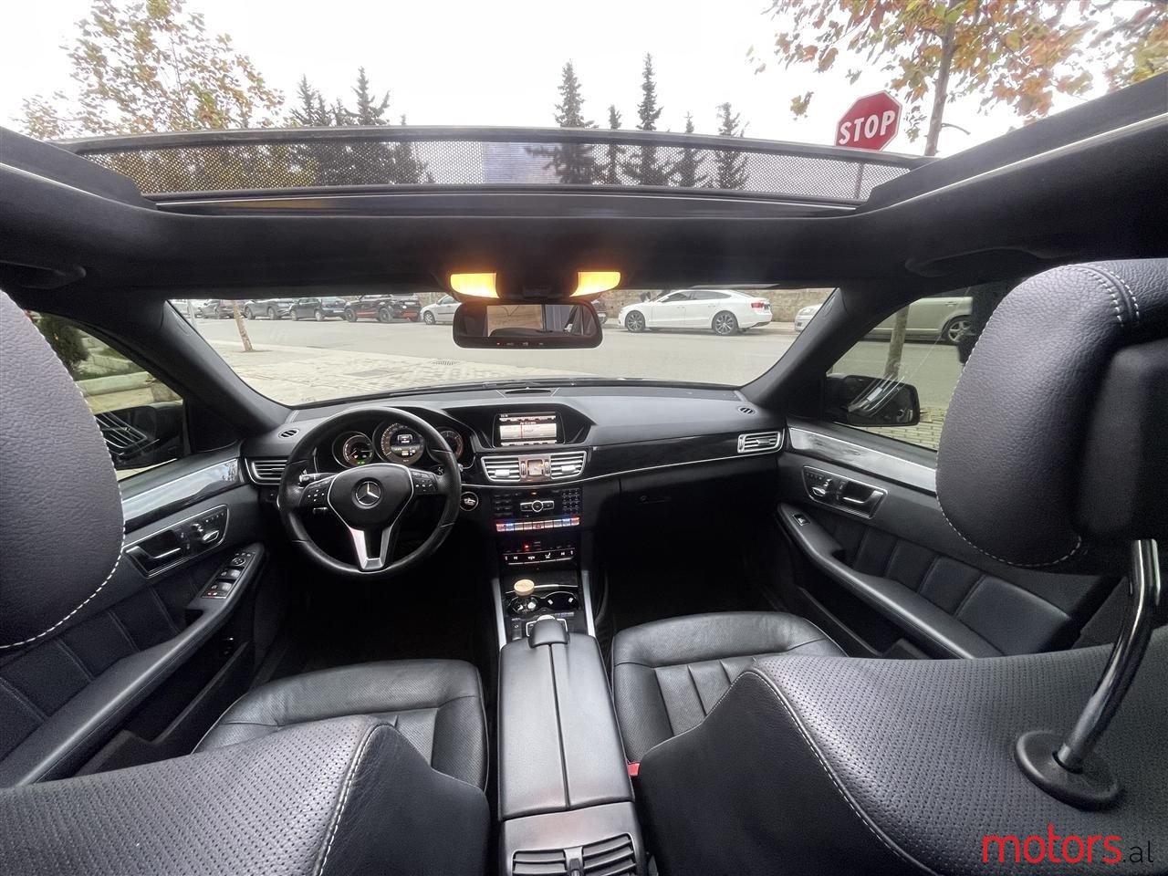 2013' Mercedes-Benz E 300 photo #3