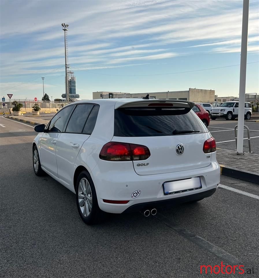 2012' Volkswagen Golf photo #6