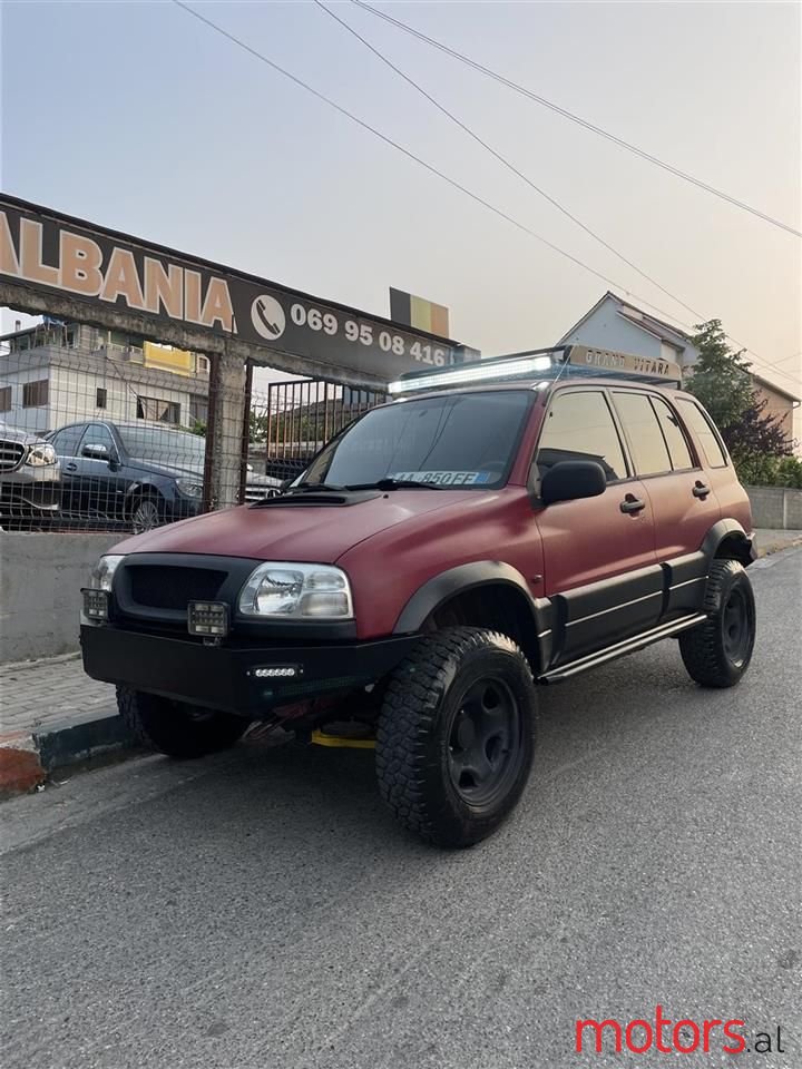 2000' Suzuki Grand Vitara photo #1