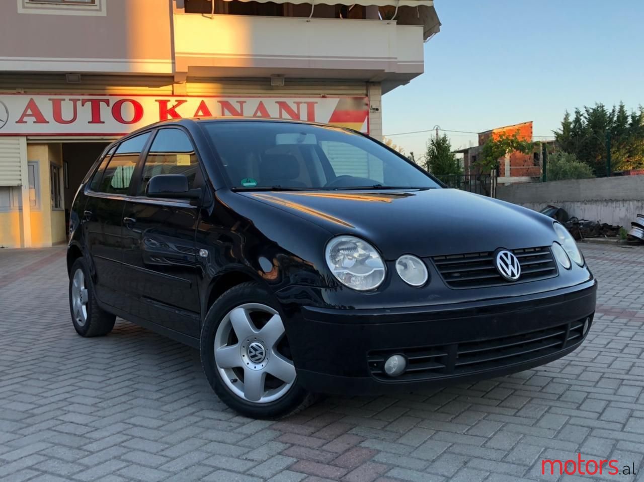 2004' Volkswagen Polo photo #2