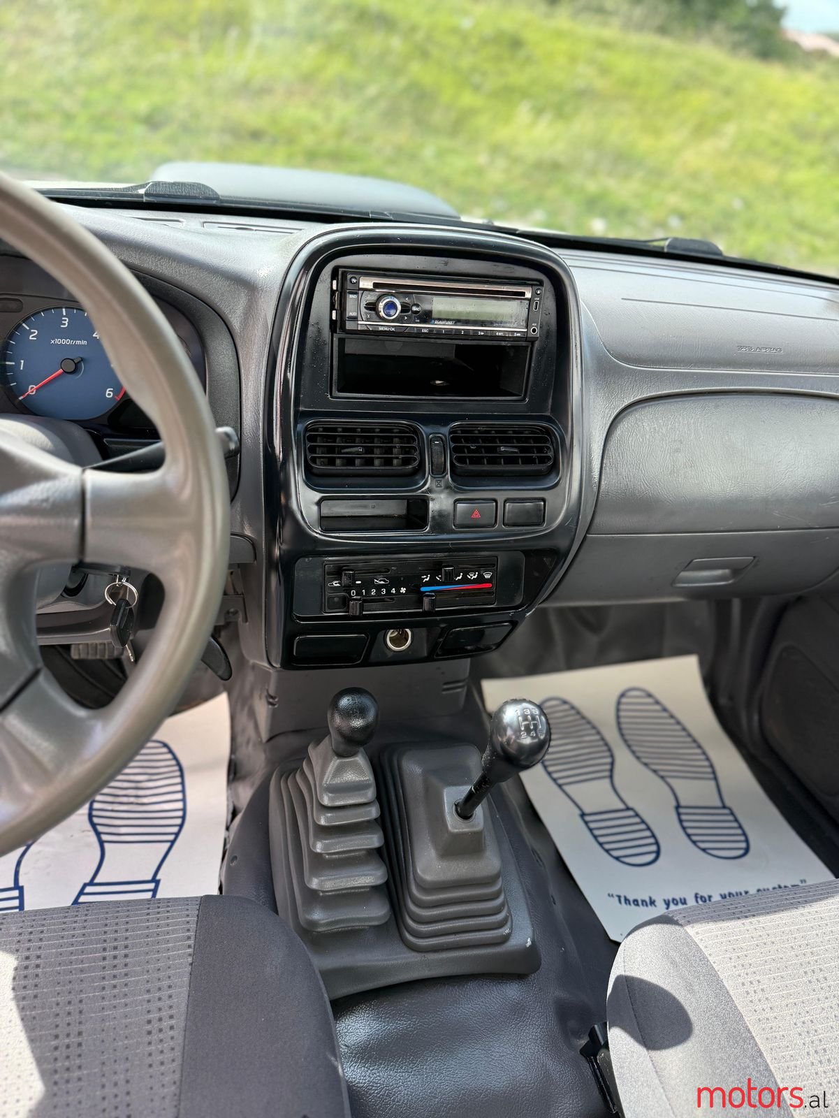 2012' Nissan Np 300 photo #6