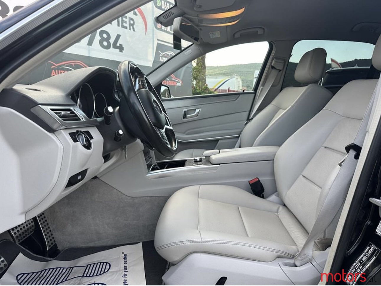 2014' Mercedes-Benz E 220 photo #3