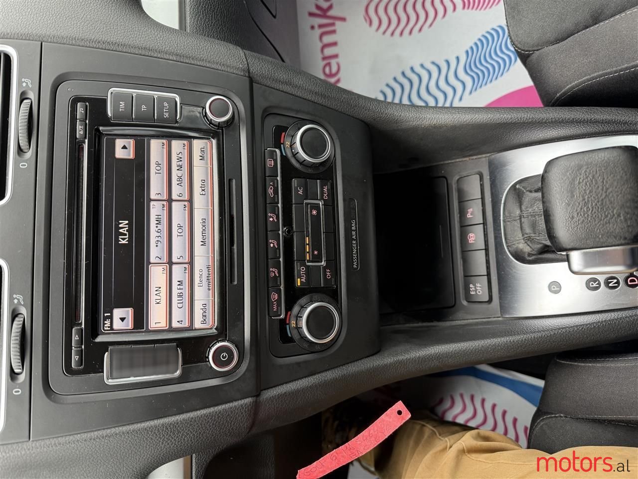 2010' Volkswagen Golf photo #6