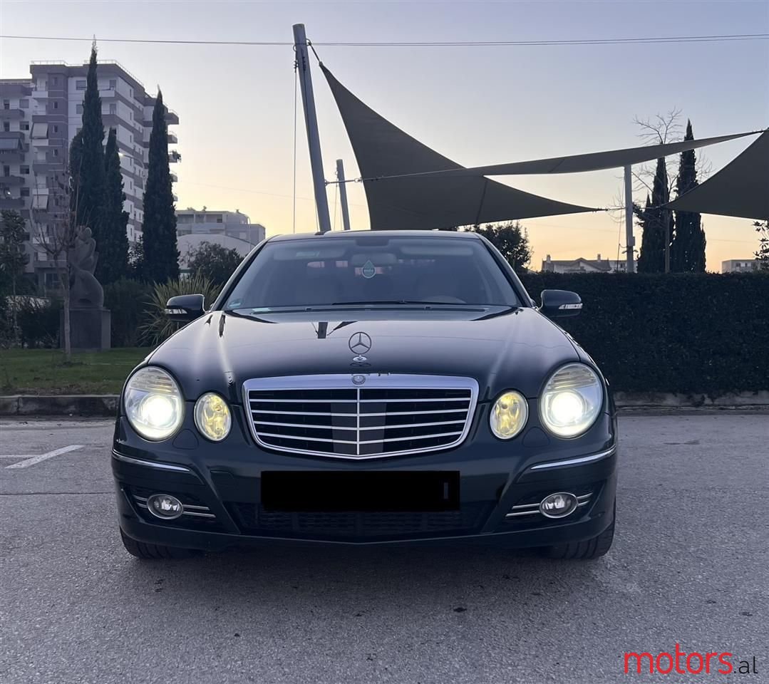 2006' Mercedes-Benz 320 photo #2